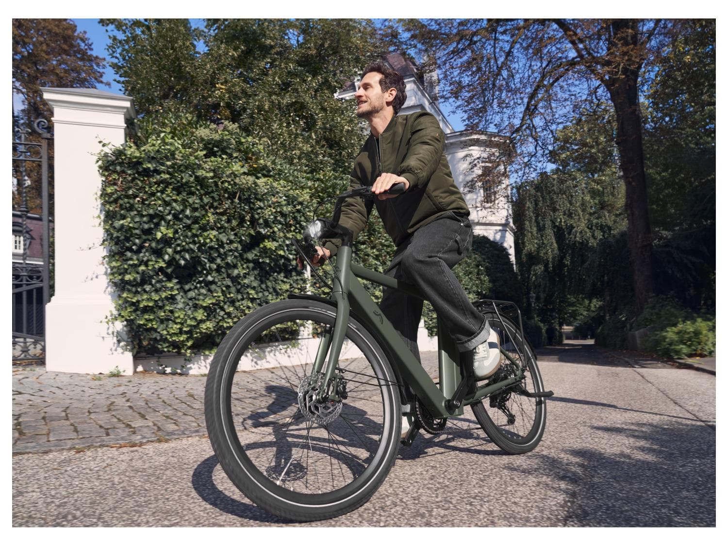 Vélo Électrique Urbain Shimano X.3