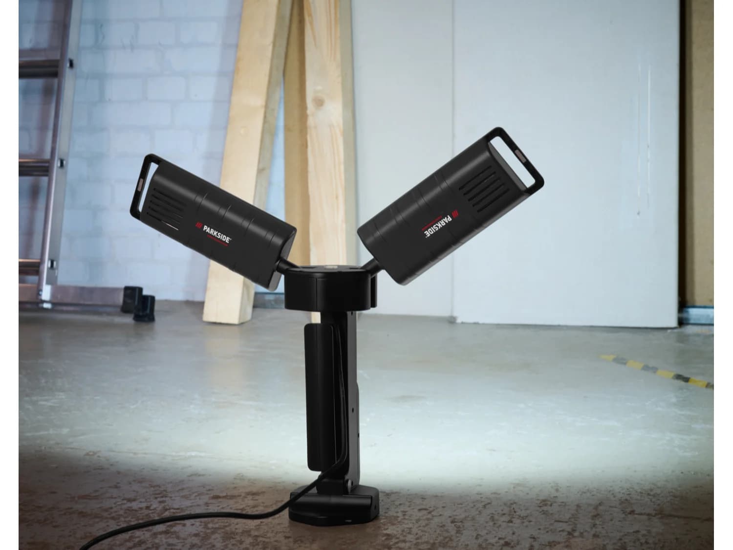 Projecteur de chantier LED avec trépied