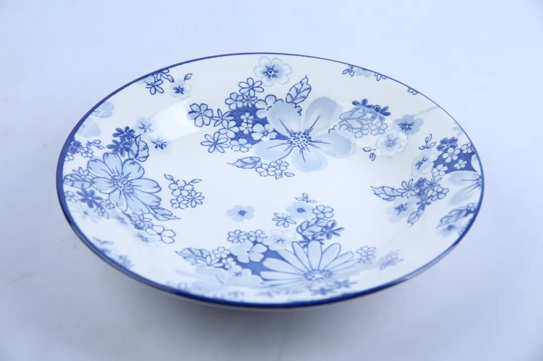 Assiette à Soupe 20,3 cm Fleurs Indigo – Vaisselle Élégante et Résistante