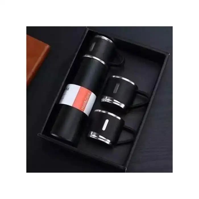 Bouteille d'Eau HOBBY LIFE - 730 ml - Plastique - Coloris Aléatoire