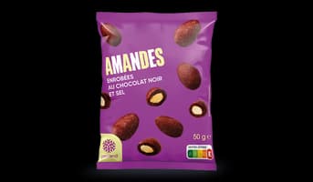 Amandes enrobées de chocolat et sel