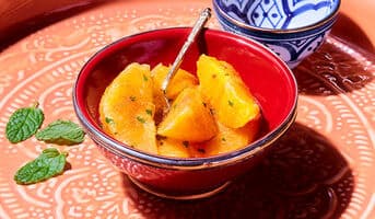 Salade d'oranges, sauce au miel