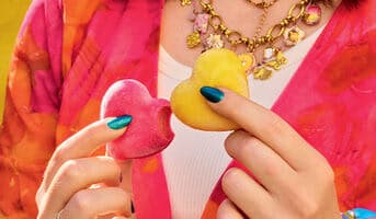 2 Mochis glacés, fraise yuzu et mangue coco