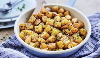 Poêlée de pommes de terre bio au basilic et au piment d’Espelette, France