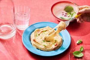 Purée de pomme de terre à la tomate et à la mozzarella