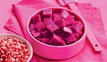 Pink pitaya, fruit du dragon rose en cubes