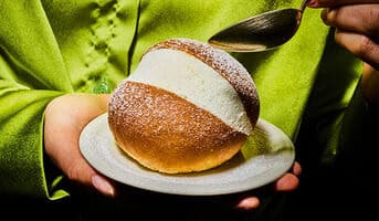 Maritozzo, brioche à la crème fouettée