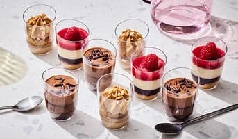 9 Mini-coupes pâtissières fruits rouges