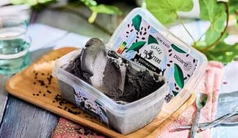 Crème glacée sésame noir