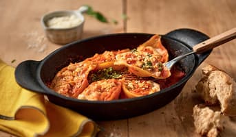 Gratin de conchiglioni farcis au fromage Corse et au jambon fumé
