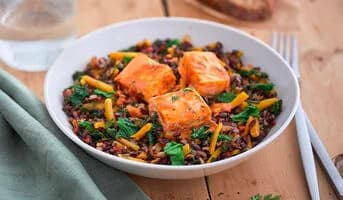 Saumon aux épices tandoori, riz noir