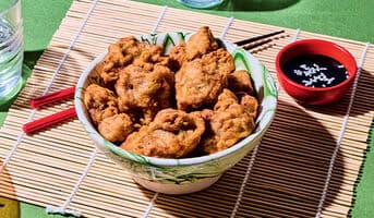 Bouchées poulet karaage marinées épices, gingembre