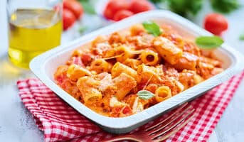 Mezzi rigatoni sauce tomate épicée