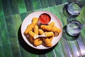 Bâtonnets panés à la mozzarella
