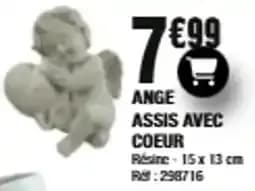 Ange assis avec coeur