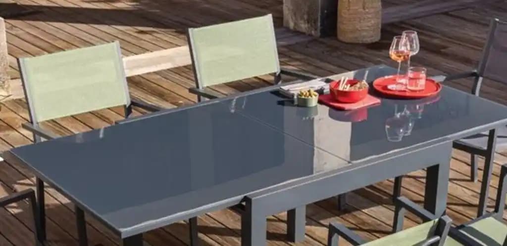 Table Oslow 4/8 couverts