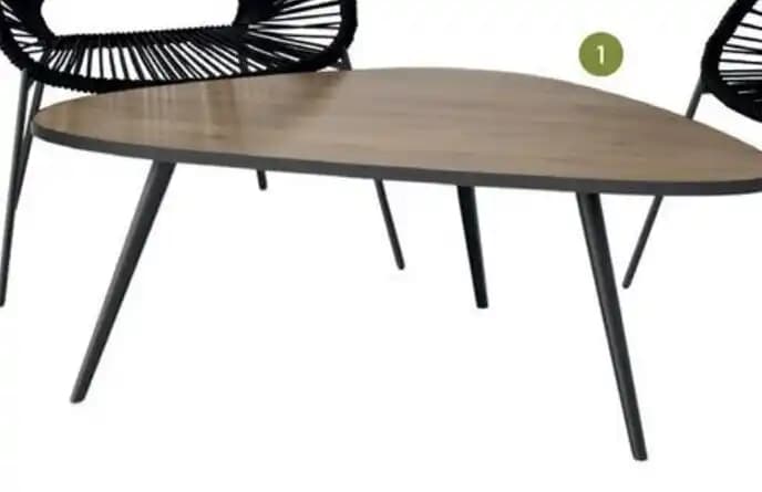 Table triangle SAIL Dim. L. 112 x l. 64 x H. 40 cm.