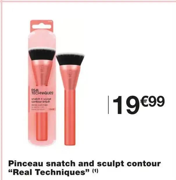 Real Techniques Pinceau snatch and sculpt contour