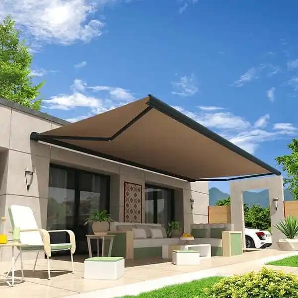 Store banne coffre HEVOA 4,05x3,50 M (Motorisé Secours à Télécommande + LED - Gris Anthracite - Taupe)