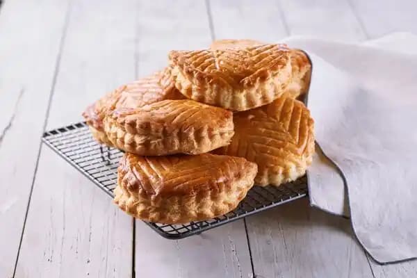 6 chaussons aux pommes