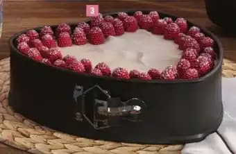 3 MOULE A CHARNIÈRE DÉMOULABLE FORME COEUR