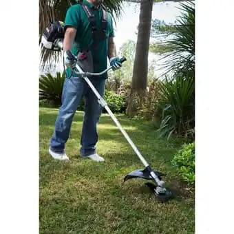 Promotion Exclusives de 2
Debroussailleuse thermique : Découvrez l'Offre incontournable