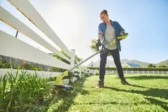 Coupe-bordures à batterie RY36LT33A-0