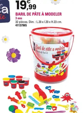 Baril de pâte à modeler