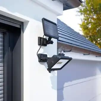 Projecteur solaire à détecteur